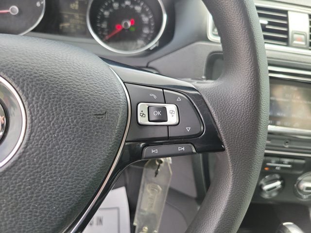 Used 2018 Volkswagen Jetta S FWD image 13
