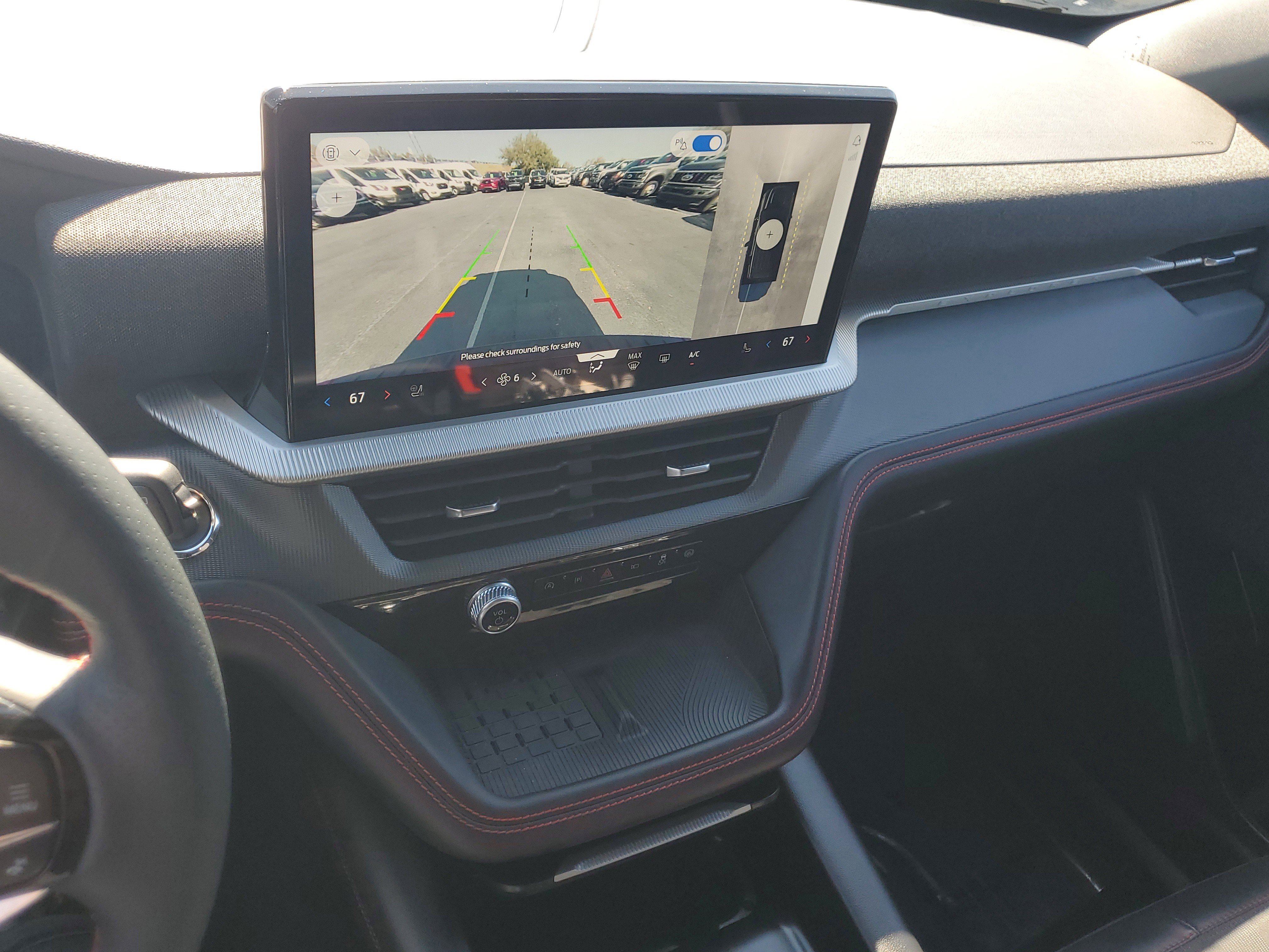 Certified 2025 Ford Explorer ST-Line w/ Premium Package image 28