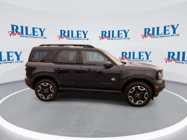 Certified 2023 Ford Bronco Sport Outer Banks AWD/4WD image 10