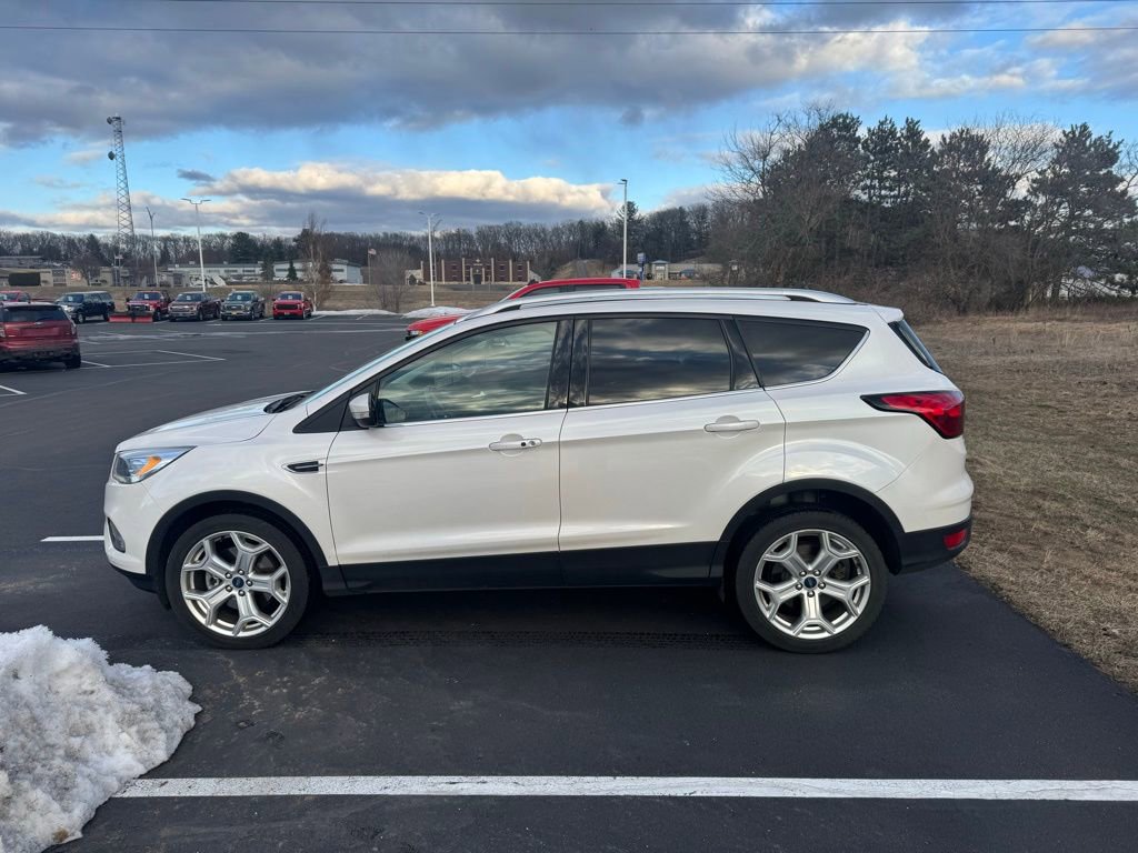 Certified 2019 Ford Escape Titanium image 4