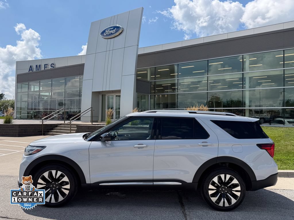 Certified 2025 Ford Explorer Platinum w/ LUX Leather Package AWD/4WD image 3
