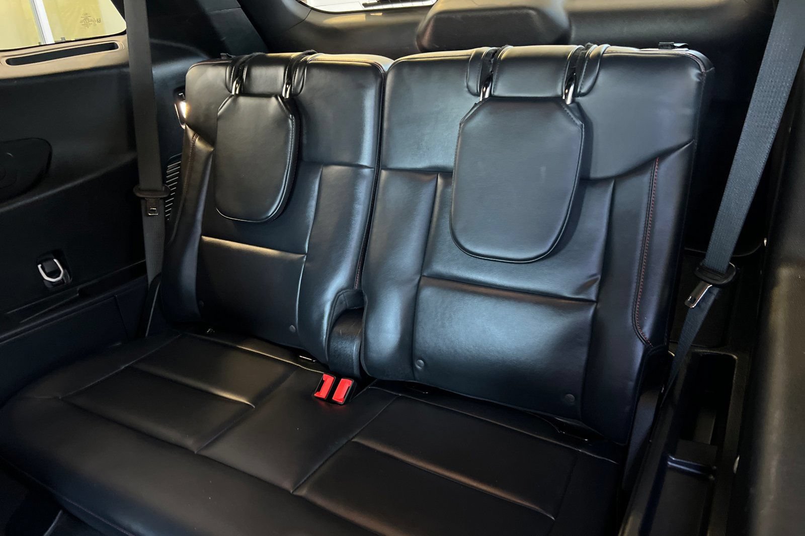 Certified 2025 Ford Explorer ST AWD/4WD image 16
