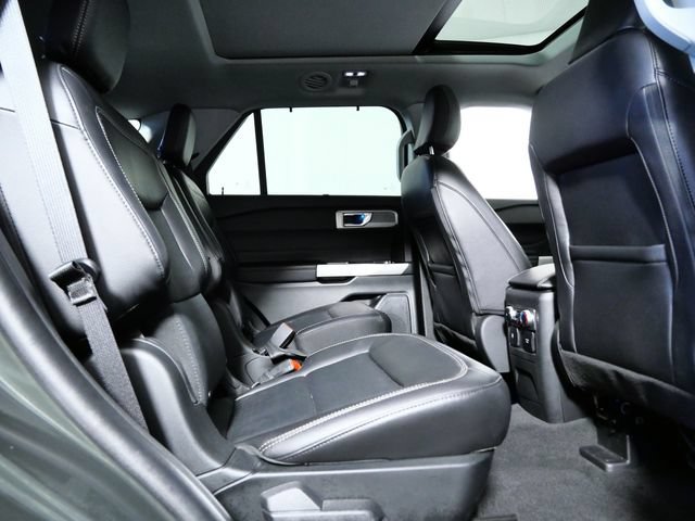 Certified 2023 Ford Explorer Limited w/ Equipment Group 301A AWD/4WD image 13