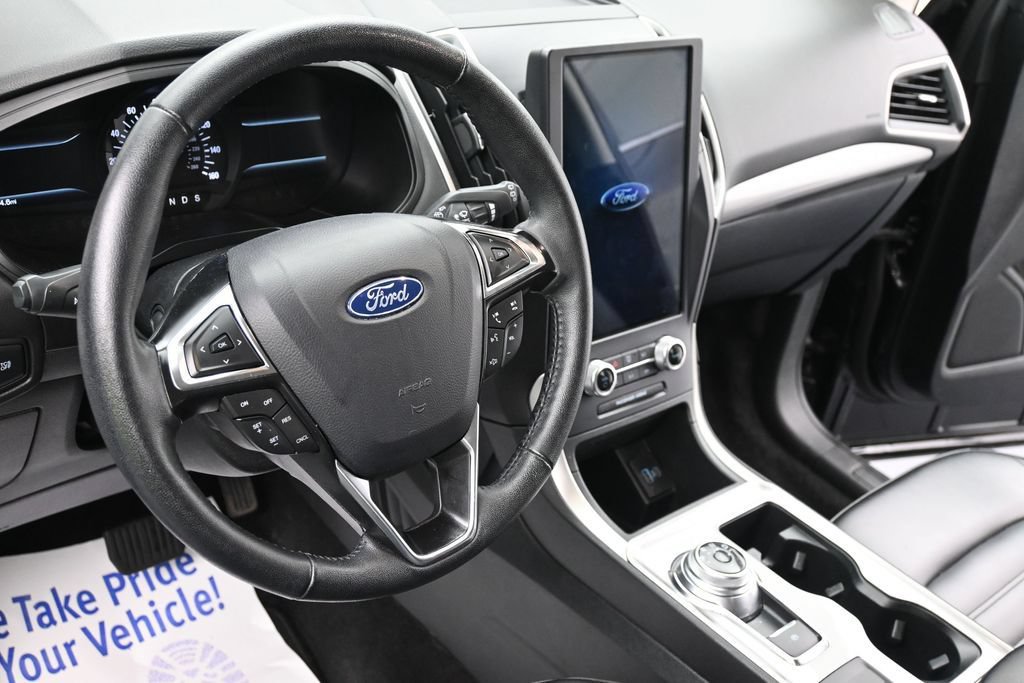 Certified 2024 Ford Edge SEL AWD/4WD image 13