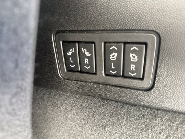 Used 2023 Cadillac XT6 Premium Luxury FWD image 30