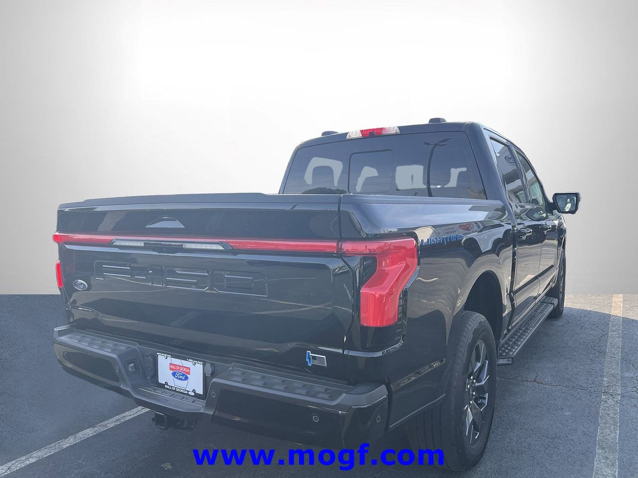 Certified 2023 Ford F150 Lightning Lariat w/ Equipment Group 511A High image 5