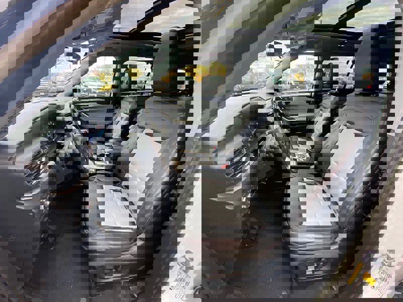 Certified 2022 Ford Explorer XLT w/ Equipment Group 202A image 27