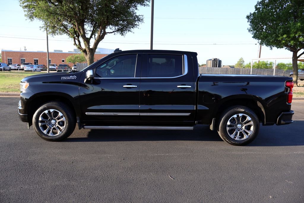 Used 2023 Chevrolet Silverado 1500 High Country w/ Technology Package image 2