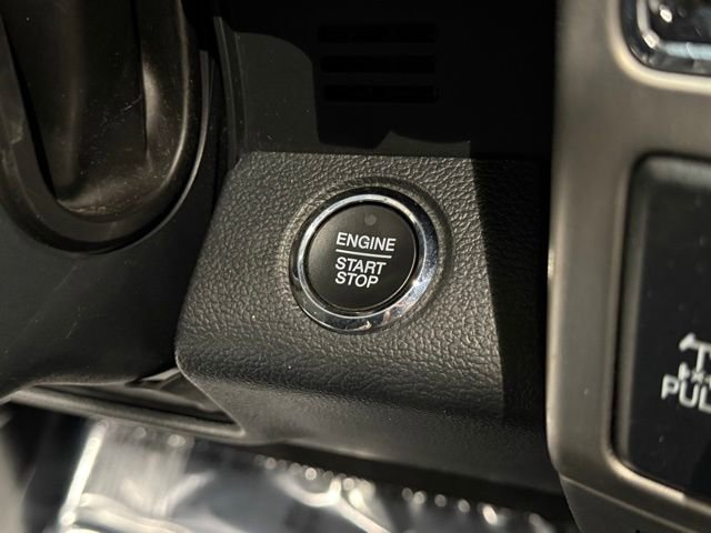 Certified 2022 Ford F350 Platinum w/ FX4 Off-Road Package image 18