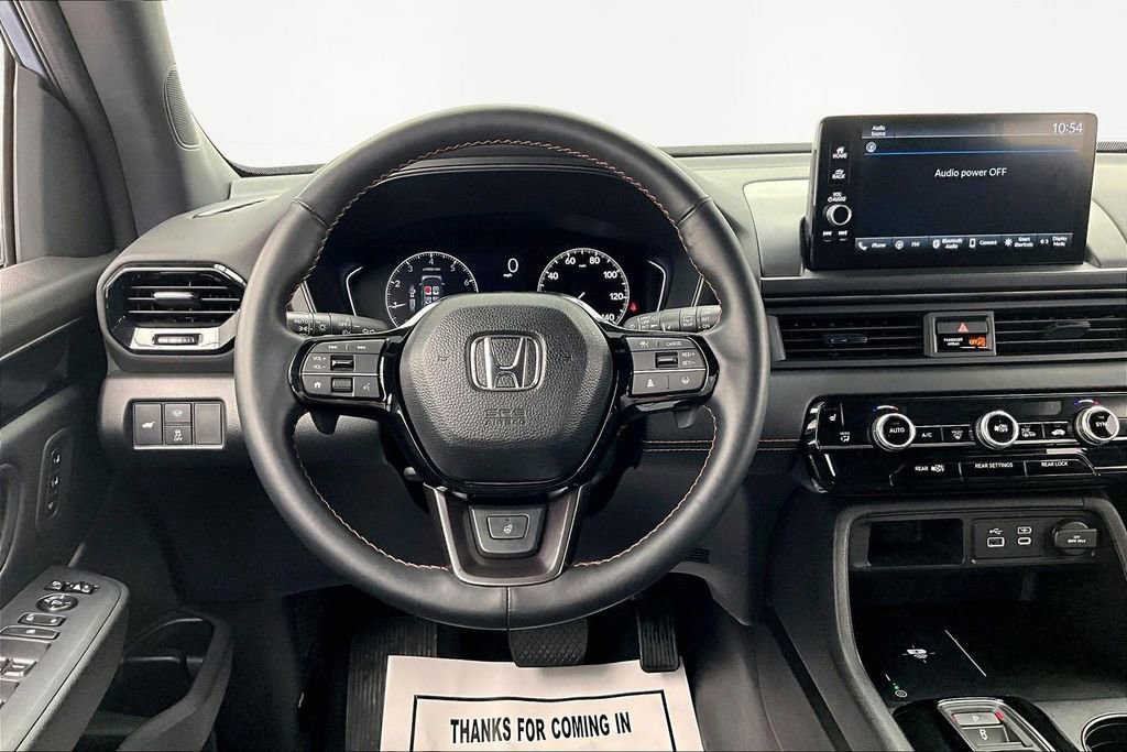 Used 2023 Honda Pilot TrailSport image 7