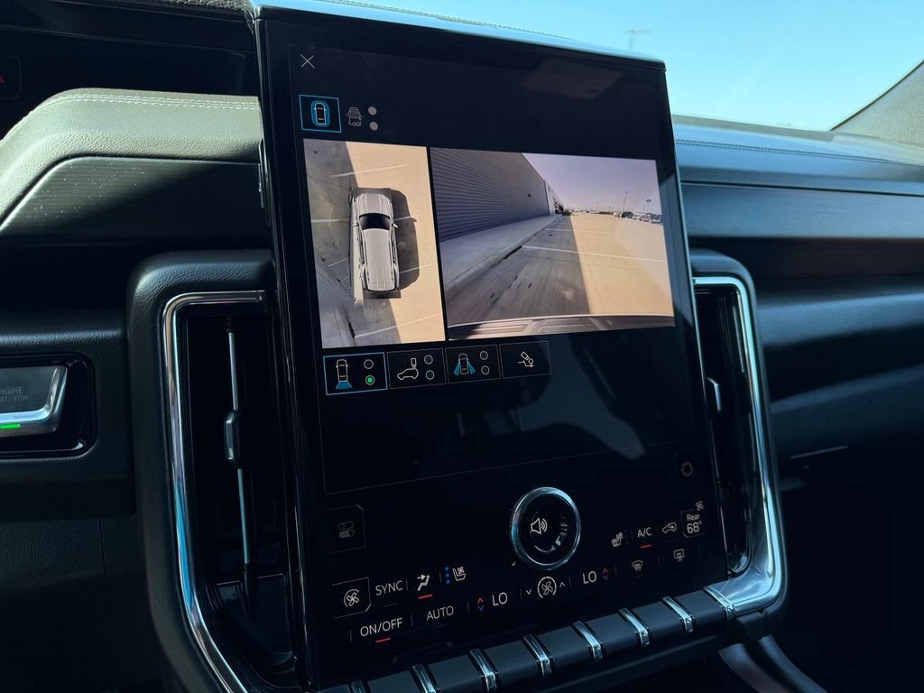 Used 2025 GMC Yukon Denali AWD/4WD image 30