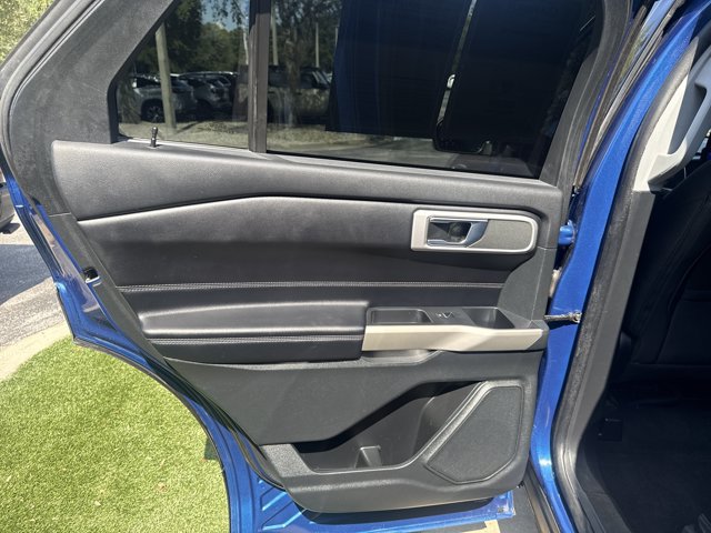 Certified 2021 Ford Explorer XLT RWD image 16