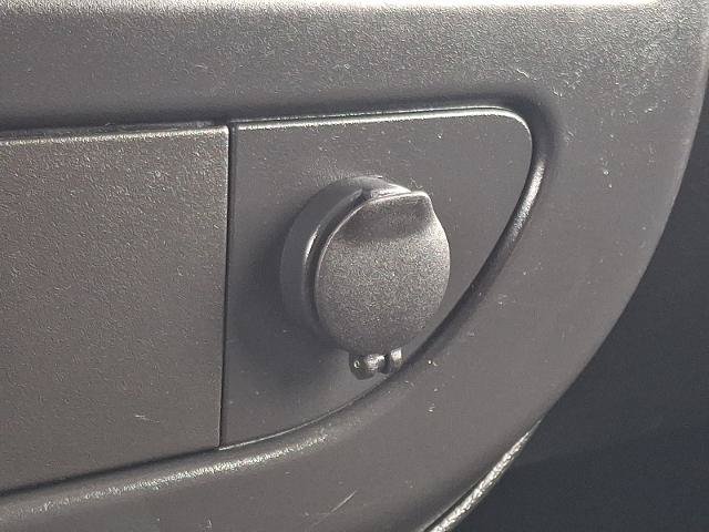 Used 2025 Chevrolet Express 2500 w/ Driver Convenience Package RWD image 24