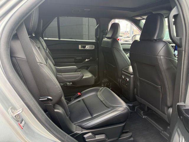 Certified 2023 Ford Explorer ST w/ Equipment Group 401A AWD/4WD image 5
