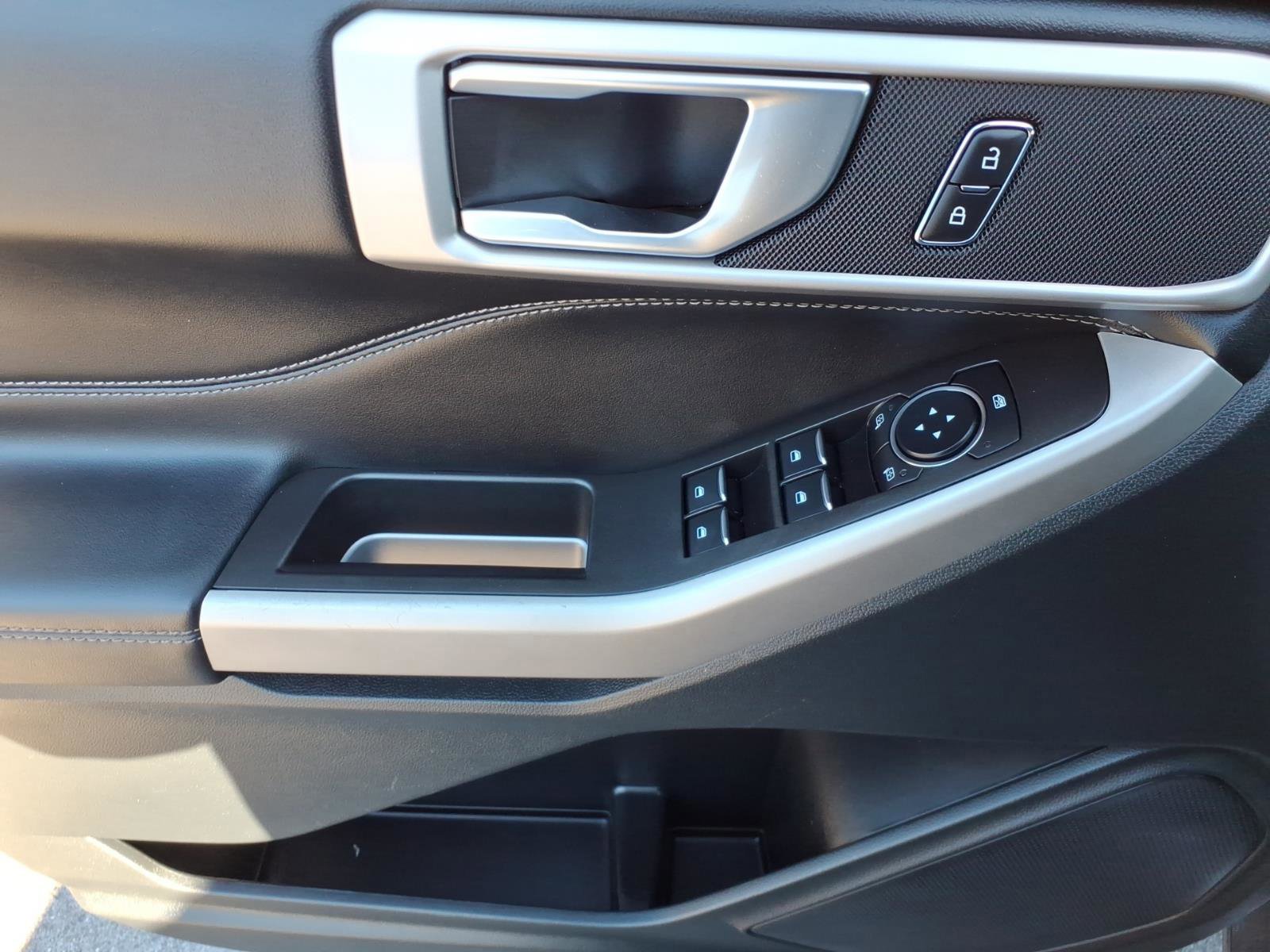 Certified 2024 Ford Explorer XLT w/ Equipment Group 202A image 10