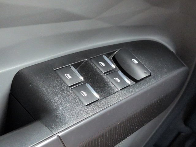 Certified 2025 Ford Maverick XL w/ Equipment Group 102A AWD/4WD image 22
