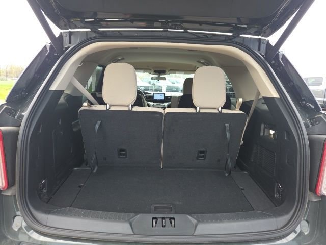 Certified 2023 Ford Explorer XLT image 11