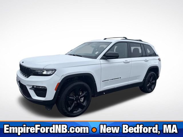 Used 2023 Jeep Grand Cherokee Limited w/ Black Appearance Package AWD/4WD image 1