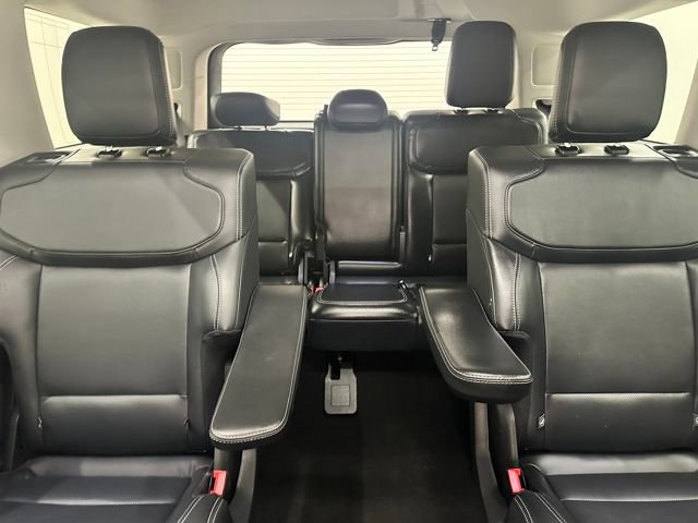 Certified 2025 Ford Expedition Platinum image 31