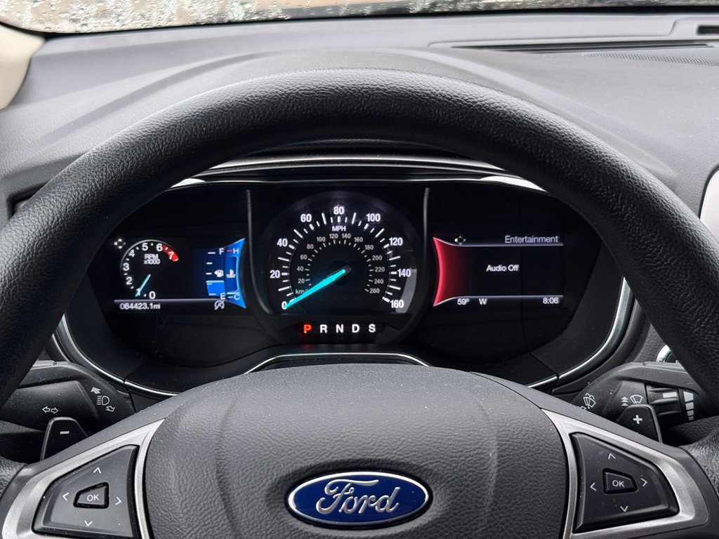Certified 2017 Ford Fusion SE w/ Fusion SE Technology Package FWD image 33
