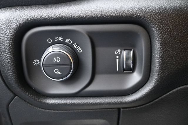 Used 2023 RAM 1500 Big Horn AWD/4WD image 8