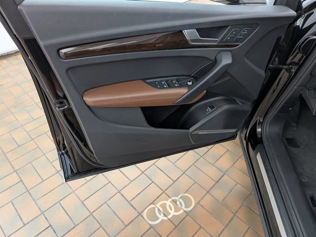 Used 2019 Audi Q5 2.0T Premium Plus w/ Premium Plus Package AWD/4WD image 15