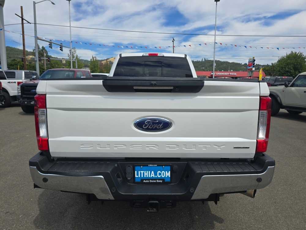 Certified 2017 Ford F350 Lariat w/ Lariat Ultimate Package AWD/4WD image 4