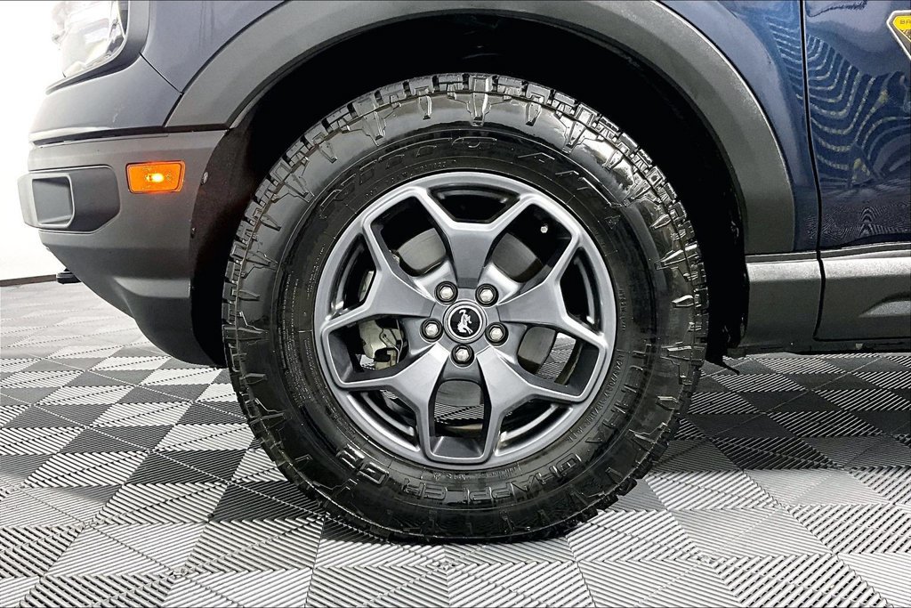 Certified 2021 Ford Bronco Sport Badlands w/ Badlands Package AWD/4WD image 8