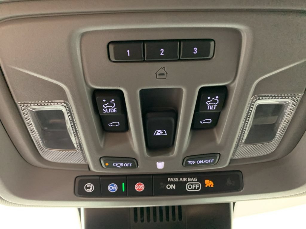 Used 2024 GMC Sierra 1500 Denali w/ Denali Reserve Package AWD/4WD image 26