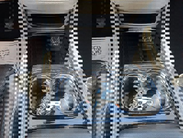 Used 2023 Chrysler Pacifica Limited image 14