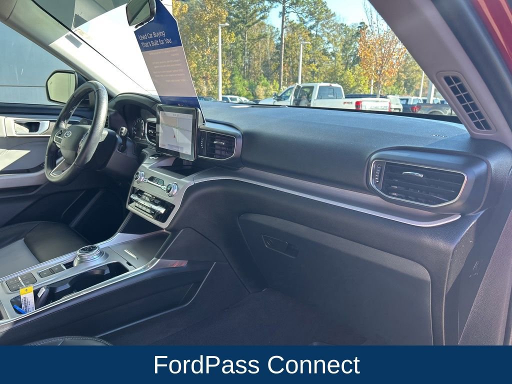 Certified 2023 Ford Explorer XLT w/ Equipment Group 202A image 31