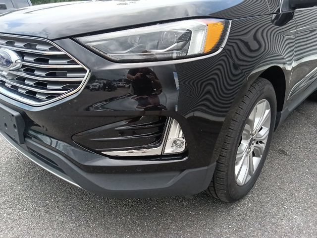 Certified 2022 Ford Edge Titanium w/ Equipment Group 301A AWD/4WD image 9