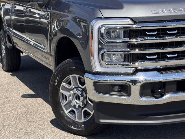 Certified 2024 Ford F250 Lariat AWD/4WD image 4