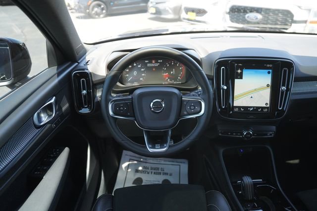 Used 2020 Volvo XC40 T5 R-Design w/ Protection Package Premier AWD/4WD image 22