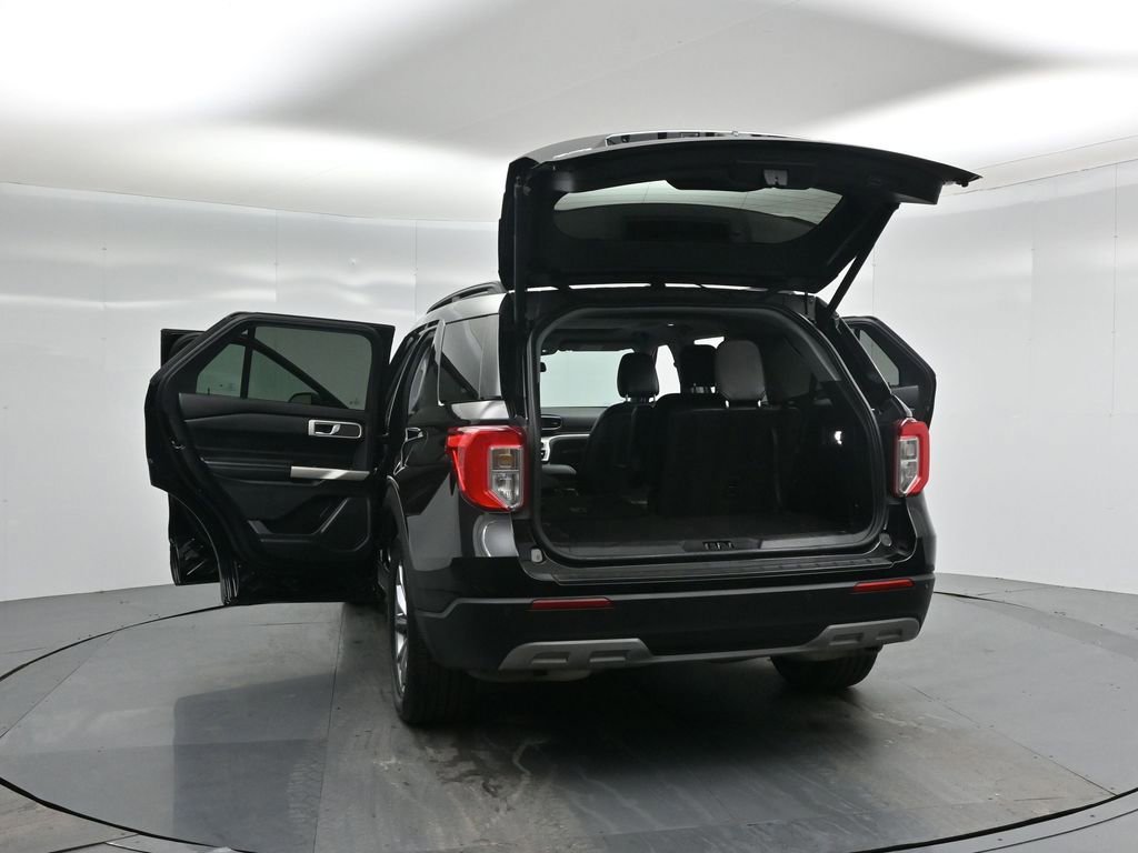 Certified 2020 Ford Explorer XLT w/ Equipment Group 202A image 16