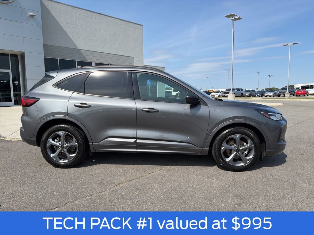 Certified 2024 Ford Escape ST-Line w/ Tech Pack #1 FWD image 3