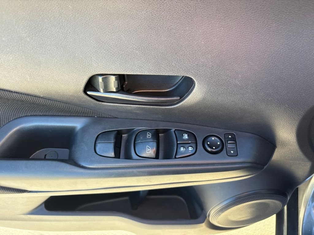 Used 2024 Nissan Kicks S image 16