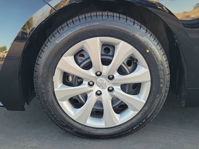 Used 2024 Toyota Corolla LE image 25