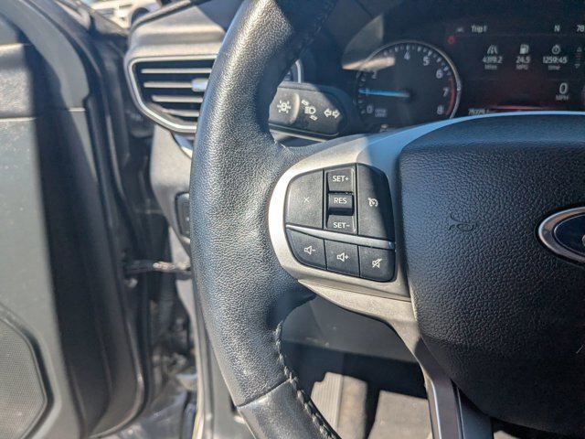 Certified 2023 Ford Explorer XLT w/ Equipment Group 202A AWD/4WD image 17