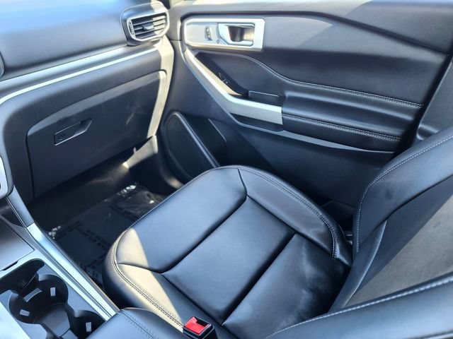 Certified 2022 Ford Explorer XLT w/ Equipment Group 202A AWD/4WD image 15
