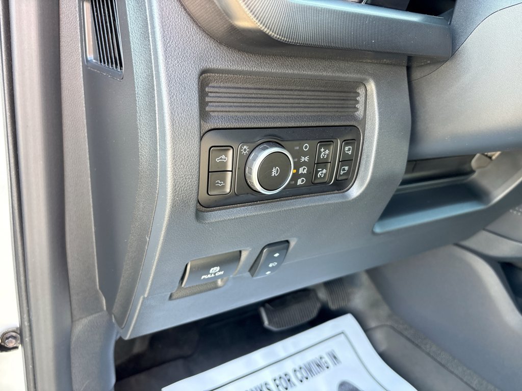 Certified 2026 Ford F250 Platinum AWD/4WD image 30