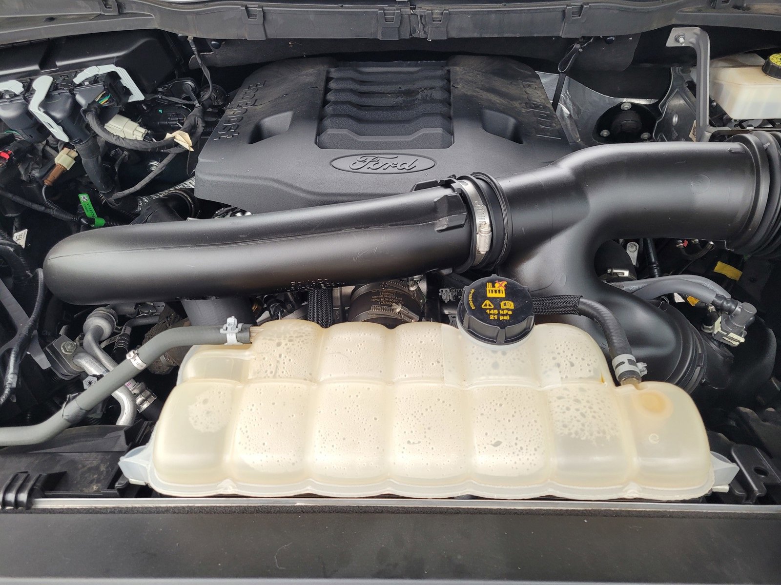 Certified 2022 Ford F150 XLT w/ Equipment Group 302A High image 30