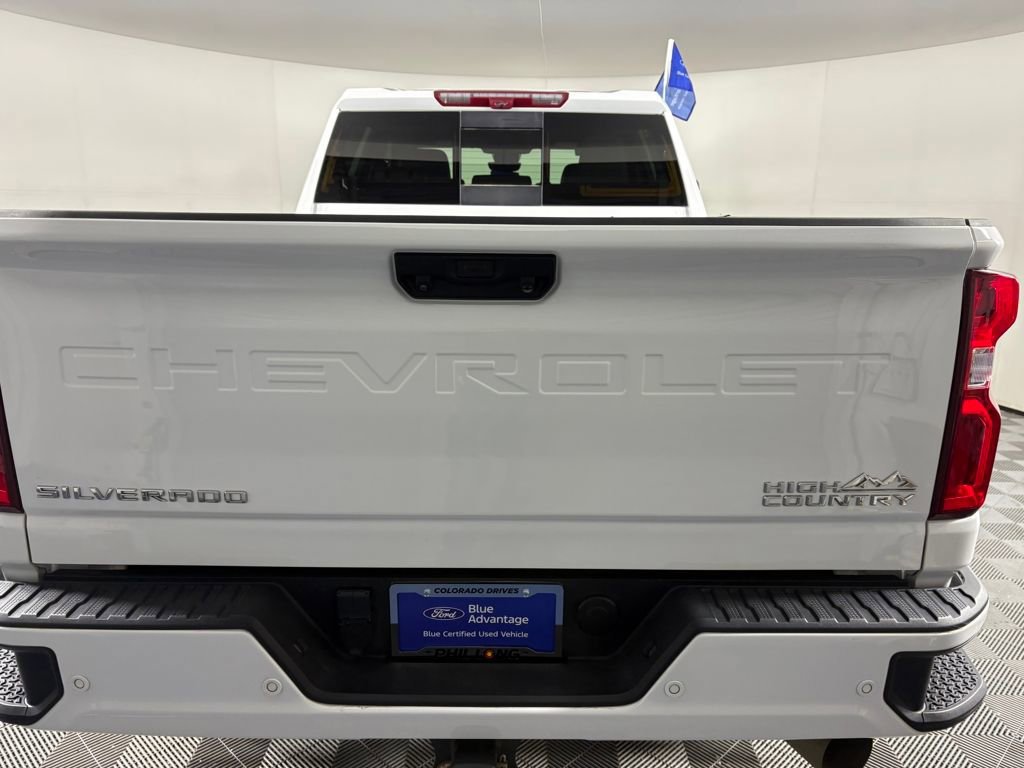 Used 2024 Chevrolet Silverado 3500 High Country image 4