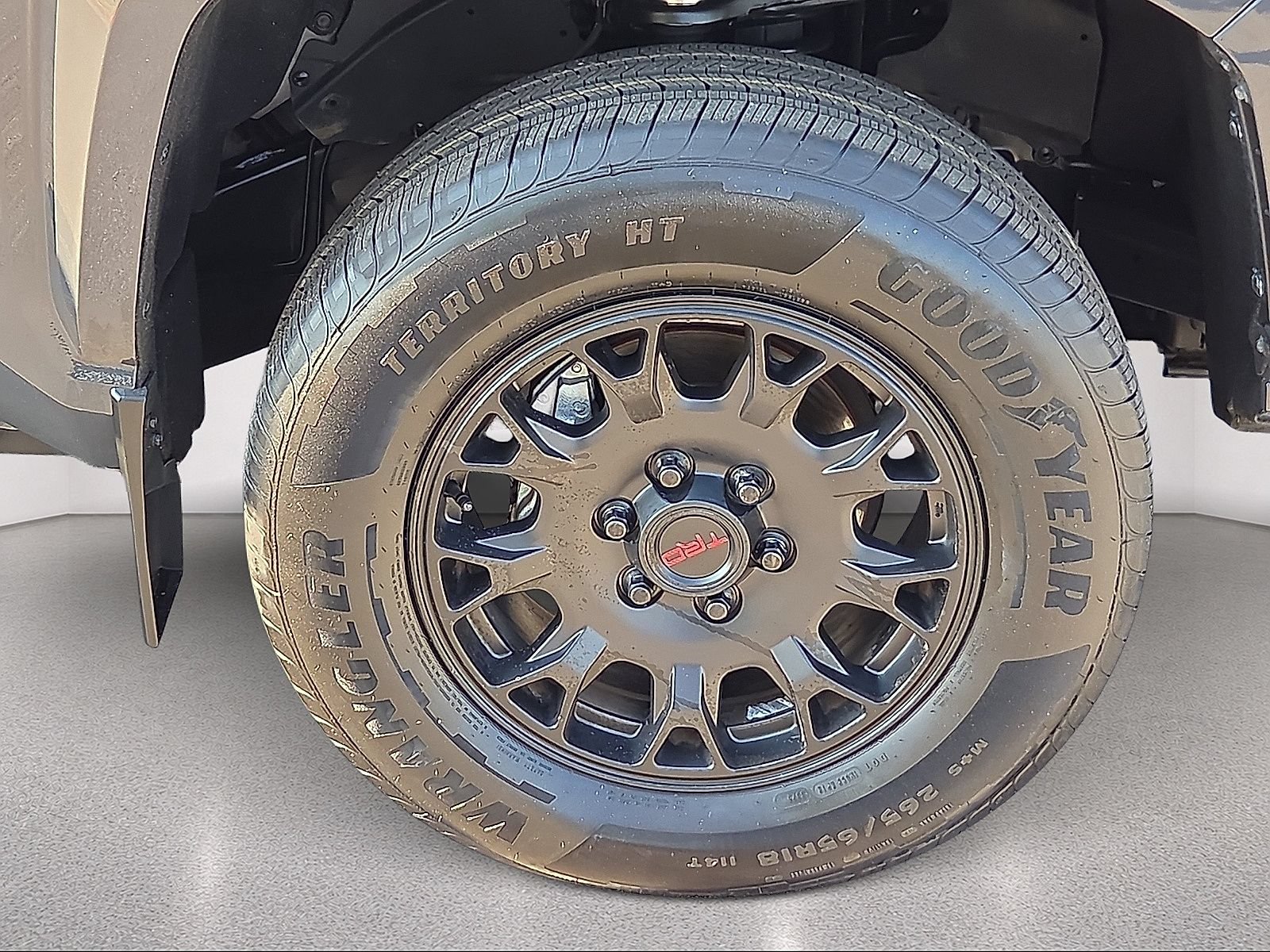 Used 2024 Toyota Tacoma SR5 AWD/4WD image 7