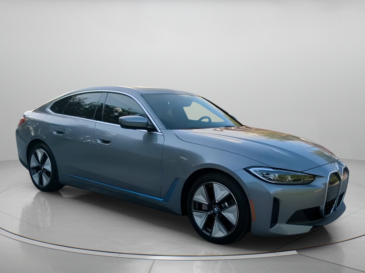 Used 2023 BMW i4 eDrive40 w/ Premium Package RWD image 36