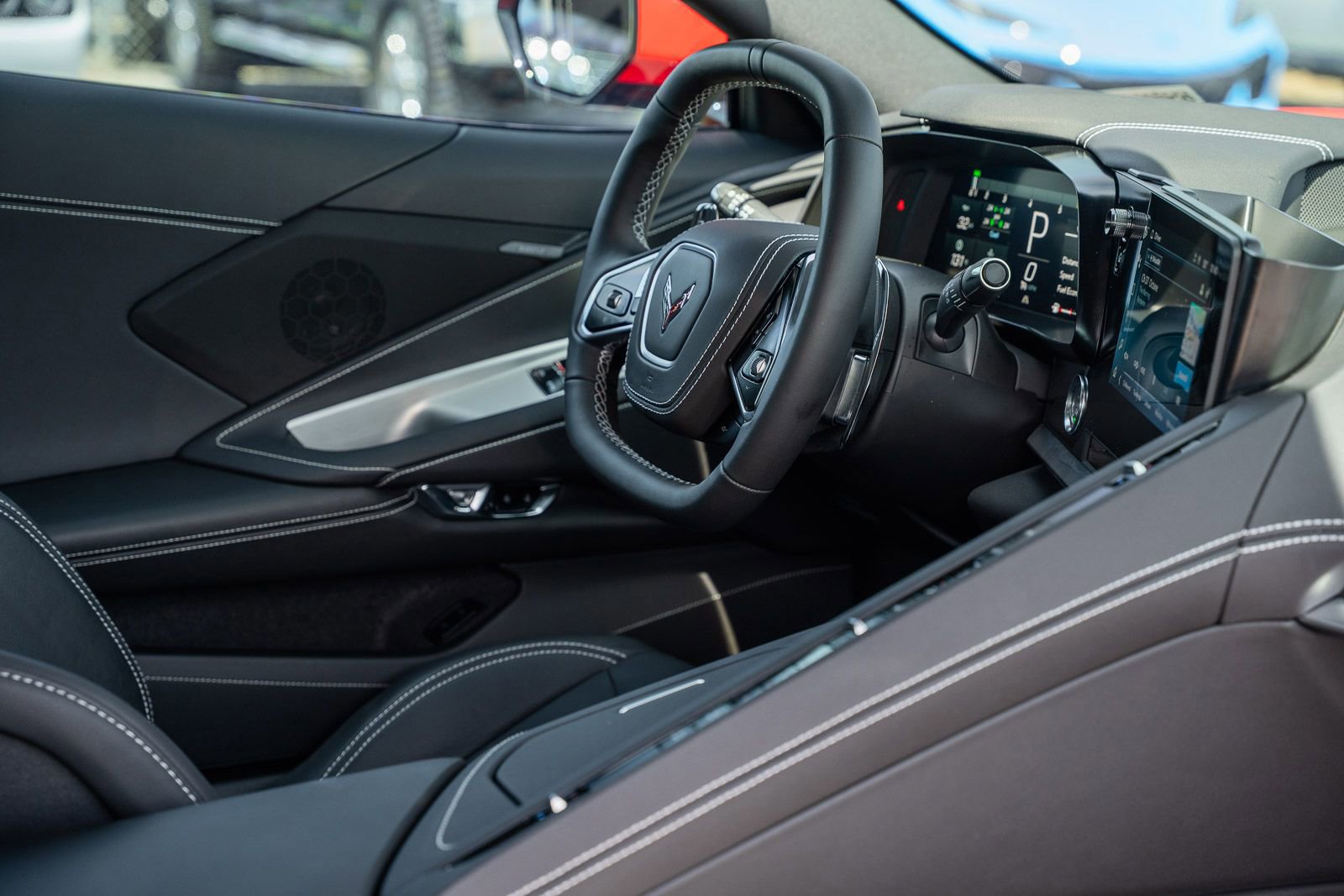 Used 2025 Chevrolet Corvette Stingray Coupe w/ 1LT image 22