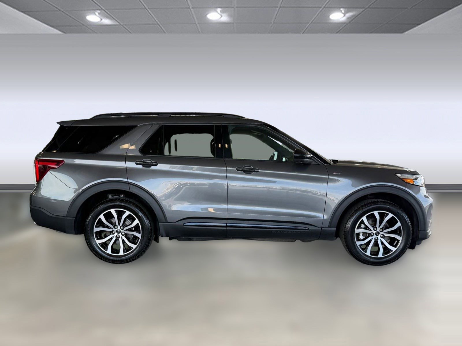 Certified 2023 Ford Explorer ST-Line image 6