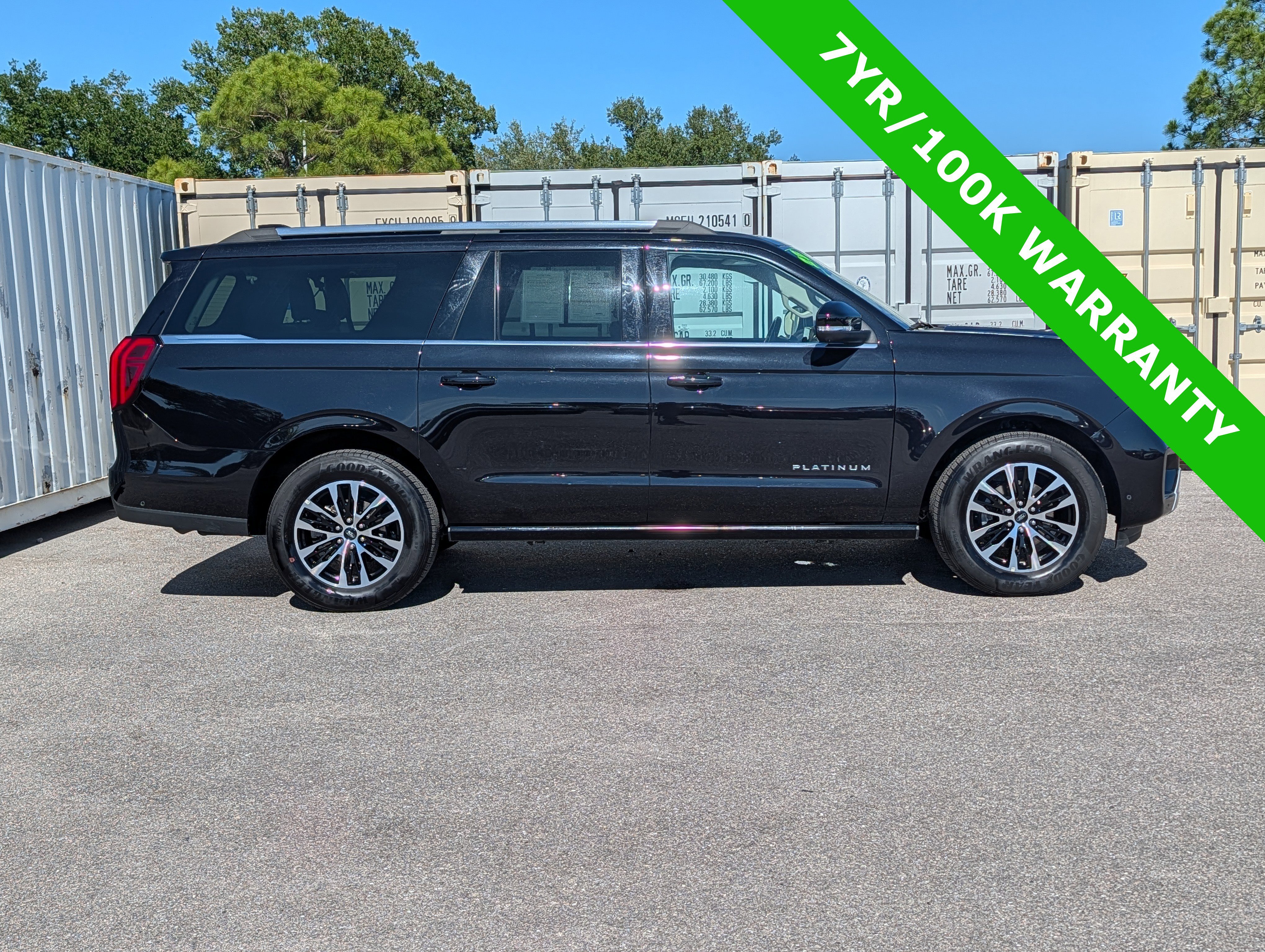 Certified 2025 Ford Expedition Max Platinum AWD/4WD image 3