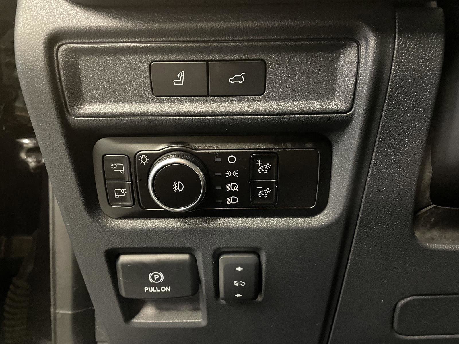 Certified 2023 Ford Expedition Platinum image 15