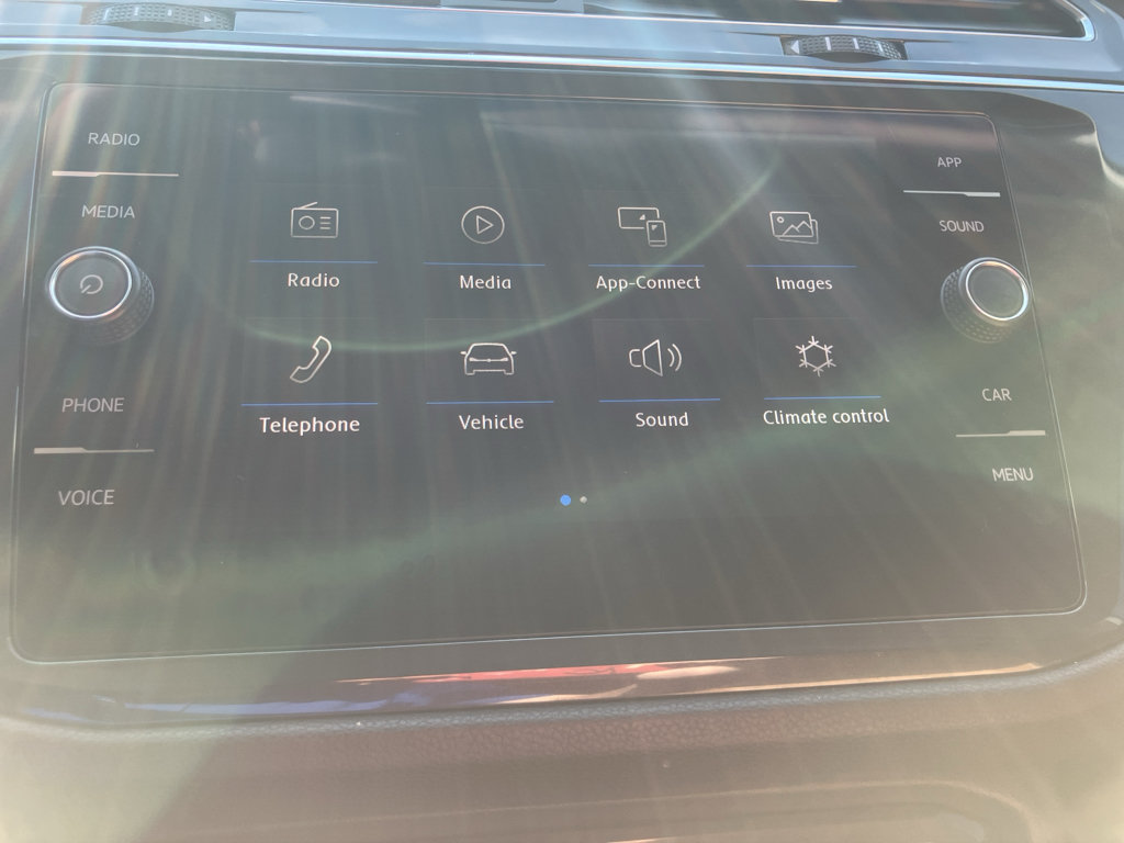 Used 2019 Volkswagen Tiguan SE AWD/4WD image 17